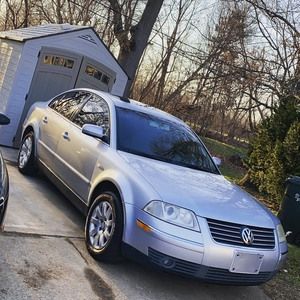 Meet your Posher, Glo